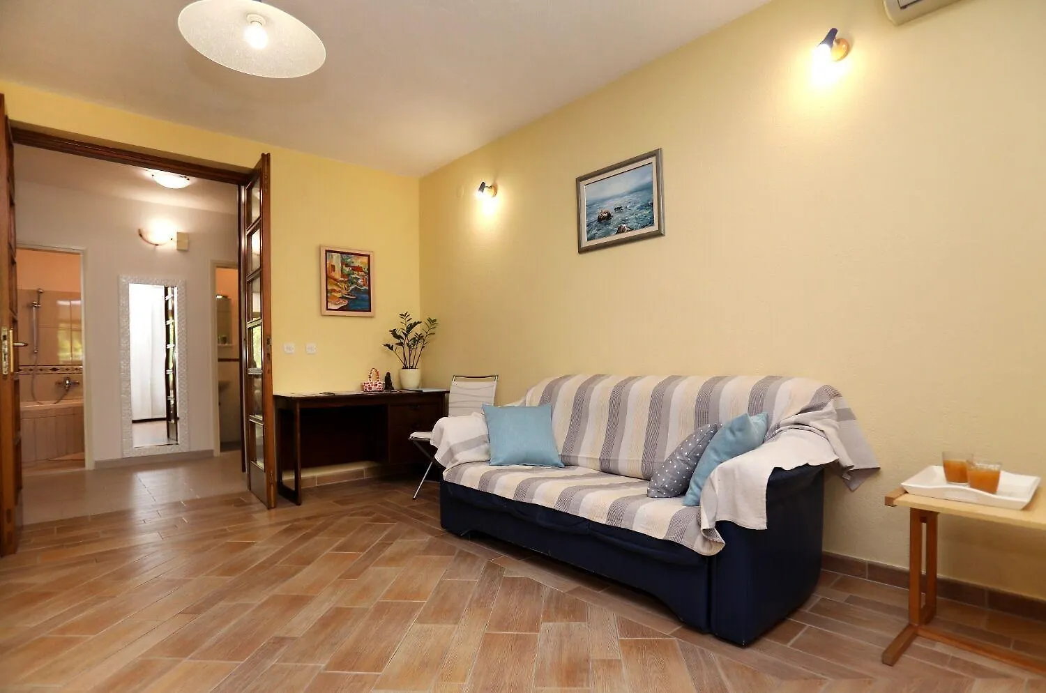 Apartment Lidia Kastela 0*,  Croatia